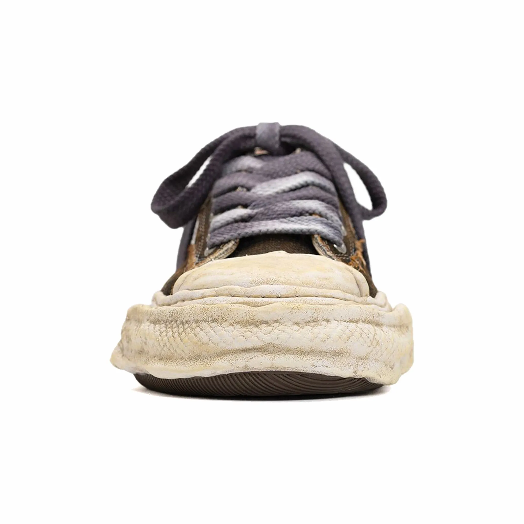 Maison MIHARA YASUHIRO "PETERSON23" OG Sole Washed Denim Low-Top Sneaker (Black)