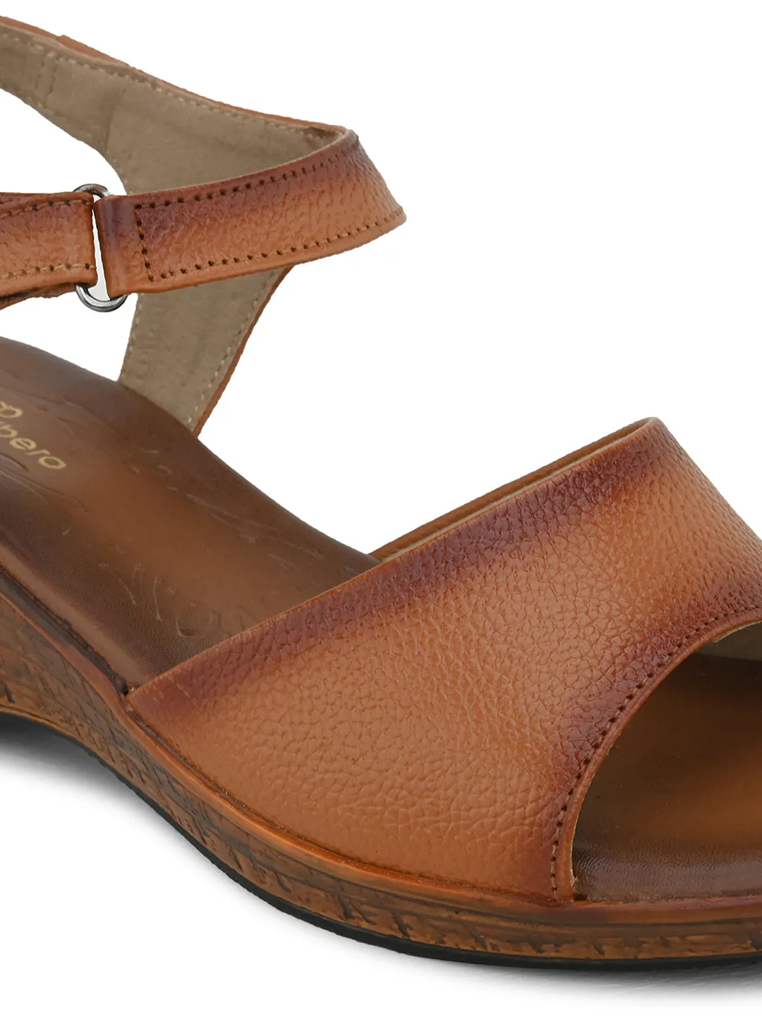 Pelle Albero Women's Tan Leather Ankle Buckle-Strap Wedge Heel Sandals