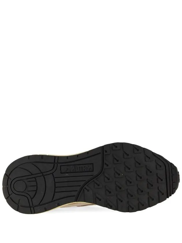 "REELWIND" SNEAKER